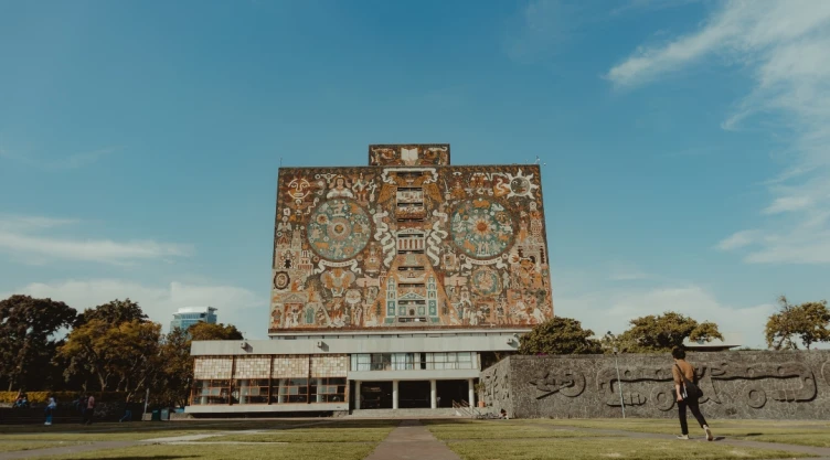 La UNAM aprueba estatutos para anular tesis en caso de plagio
