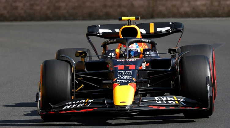Checo Pérez en el Gran Premio de Azerbaiyán de la Fórmula Uno