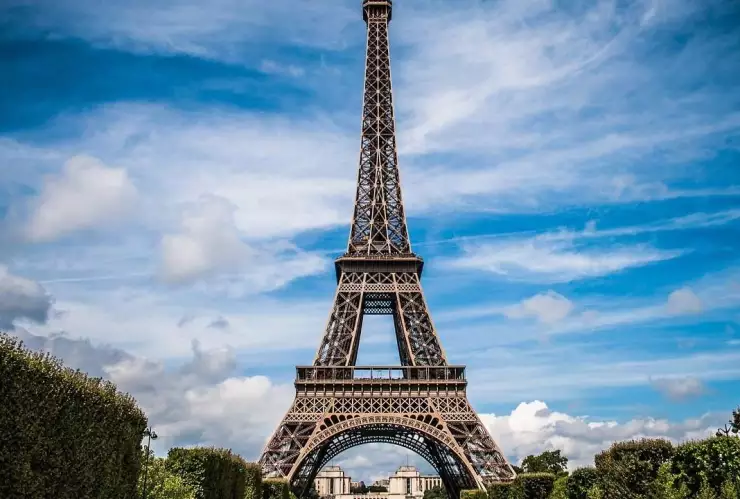 torre eiffel ilustrativa.jpg