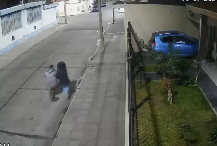 Niño de 10 años fue a jugar futbol y muere durante un enfrentamiento armado en Argentina