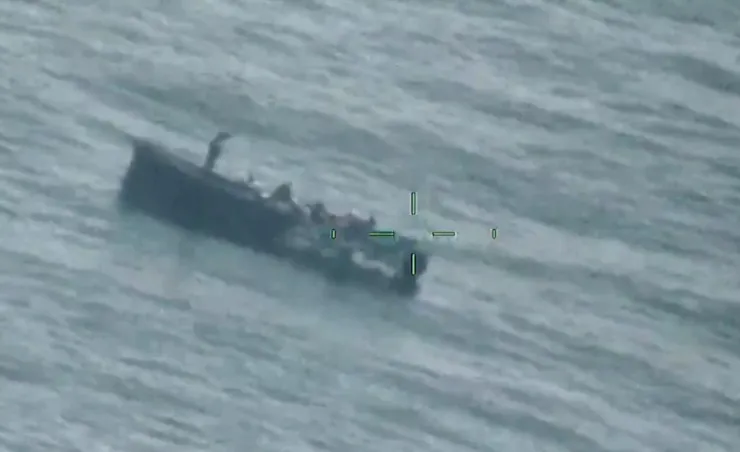 marina-decomisa-toneladas-presunta-cocaína-frente-costa-de-acapulco-video-embarcacion