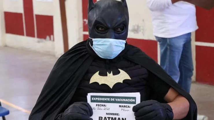 batman-vacuna-covid-19
