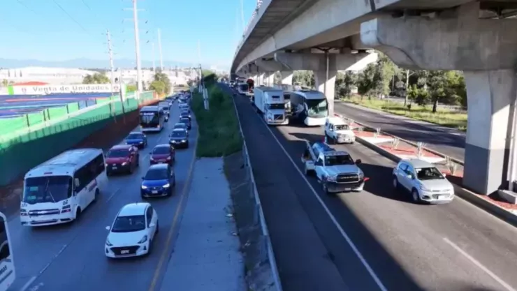 ¿Cómo está el tráfico en la autopista México-Puebla hoy?: Alertan por cierres, saturación y retrasos en traslados