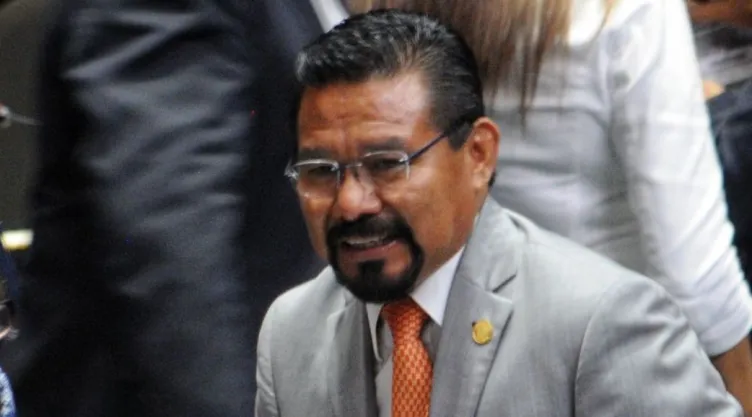 Comienzan proceso de desafuero contra el diputado Cipriano