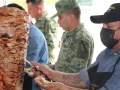 Todos nuestros voluntarios agradecen su enorme apoyo y comida.
