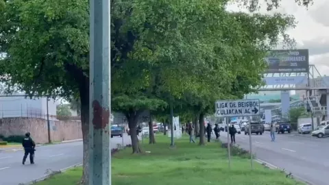 Asesinan al comandante David Cristóbal Nitro sobre el bulevar Pedro Infante en Culiacán..jpg