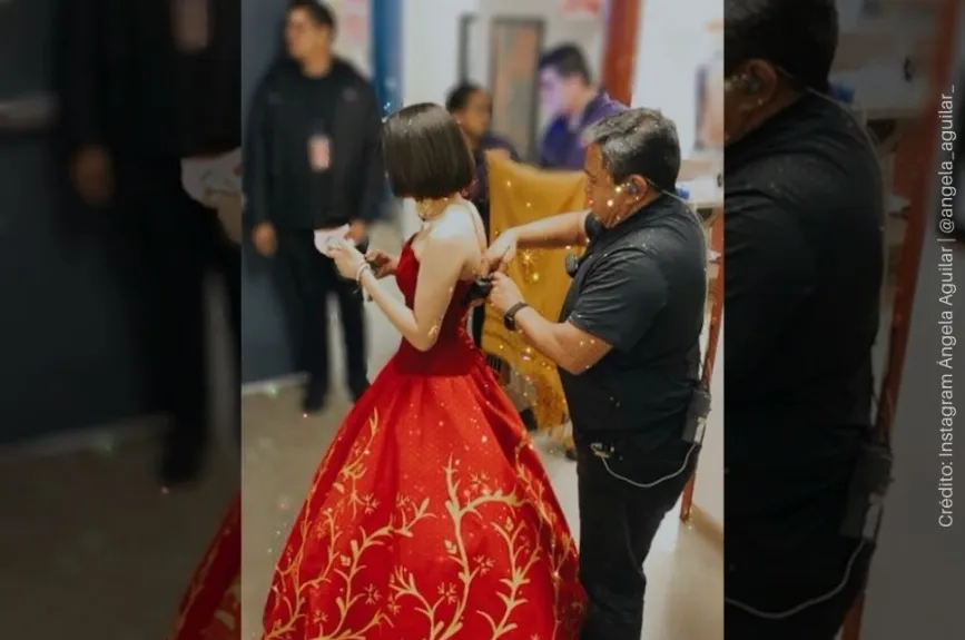 Ángela Aguilar BackStage.jpg