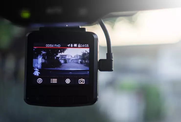 Instaló cámaras por un robo de auto y tuvo otro problema