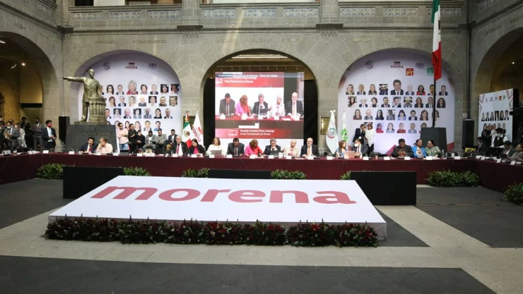 Morena senadores plenaria secretarios de Estados