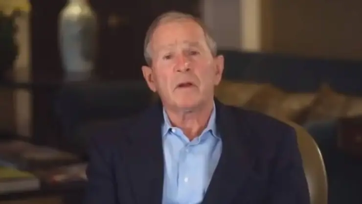 bush-felicita-biden-kamala (1).jpg