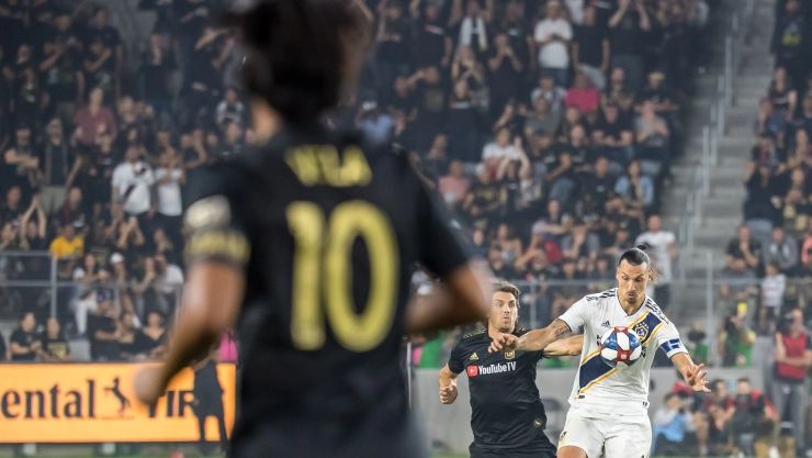 Carlos Vela y Zlatan Ibrahimovic