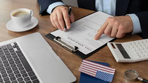 ¿Se puede recuperar el dinero si te niegan la Visa Americana 2024