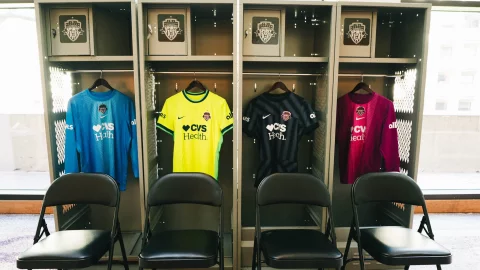 Uniformes del Washington Spirit 2025.jpg