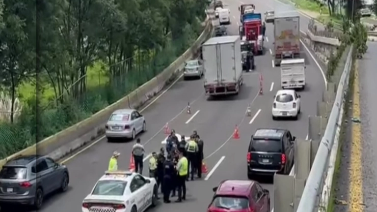 El guardia de seguridad del camión también resultó herido en la México-Toluca.