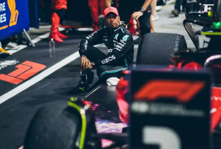 Hamilton iría a Ferrari