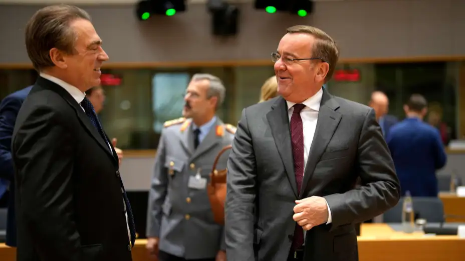 Reunión de ministros de defensa y relaciones exteriores de la UE en Bruselas.