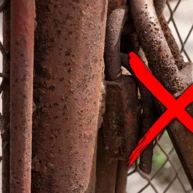 Cómo quitarle el óxido a un candado que se mojó con la lluvia con solo un ingrediente de cocina