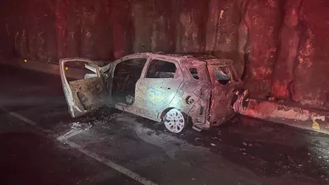 ¿Por qué cerraron el túnel de Lázaro Cárdenas? Vehículo en llamas provoca intenso tráfico y movilización