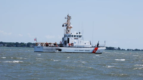 Embarcación de la Guardia Costera de Estados Unidos