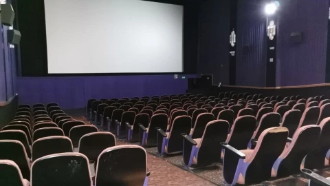 Cines vacíos en la CDMX que permitirá la apertura de cines, teatros y museos a partir del lunes primero de marzo.