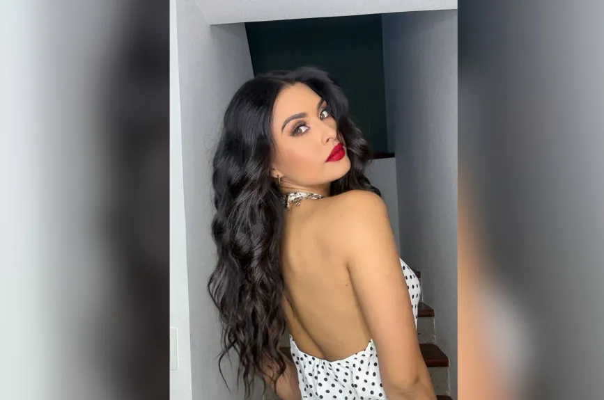3. ¿Te has preguntado cuánto mide Kristal Silva? La modelo y conductora se caracteriza por su escultural figura e imponente estatura, de 1.76 m.