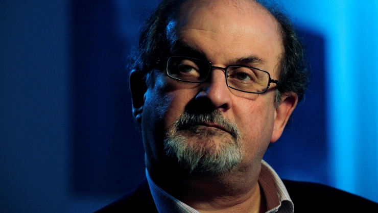 Salman Rushdie es apuñalado en Nueva York