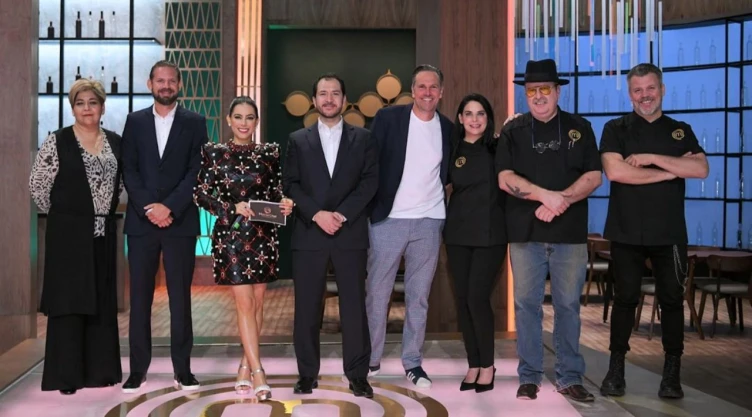 MasterChef Celebrity 2023: Ella es Claudia Lizaldi la nueva conductora