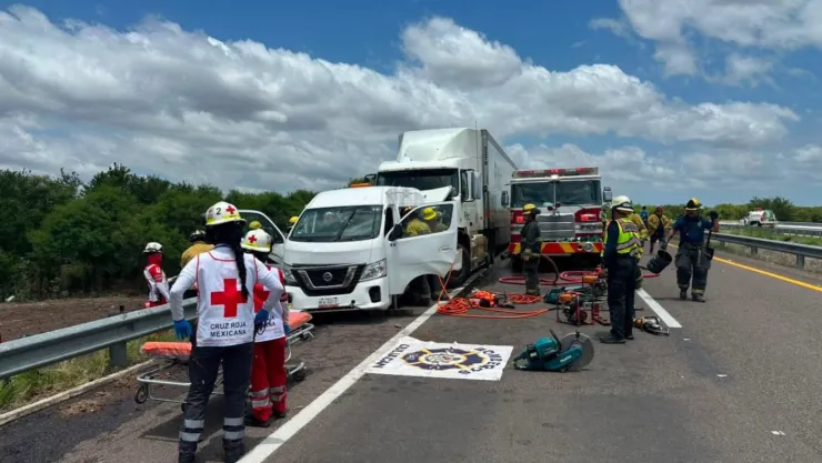 Mueren dos hombres en accidente en la autopista Culiacán-Mazatlán. .jpg