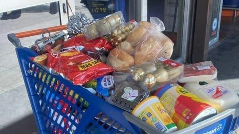 Mujer intenta robar super en Monterrey