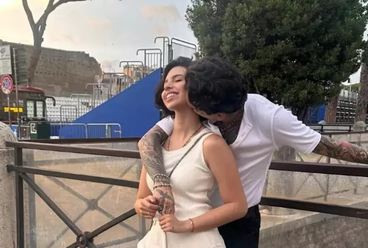 Chirsitian Nodal y Ángela Aguilar confirman su relación noviazgo