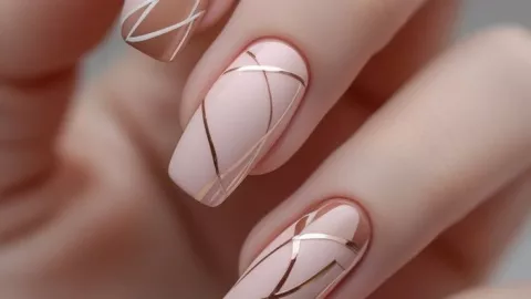 47 diseños de uñas para boda que puedes elegir para ese día especial: o incluso si eres invitada