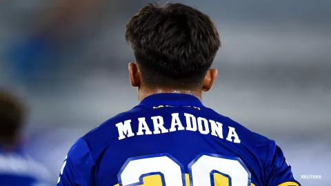 El nombre de Maradona en la camiseta del Boca Juniors