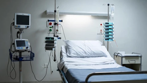 Médico acusado por estudiante