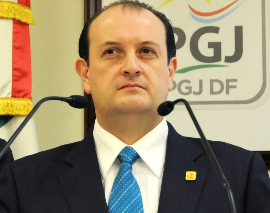 El titular de la PGJDF, Rodolfo Ríos Garza, puso en marcha en el paradero Pantitlán el operativo para combatir el delito de robo a transeúnte