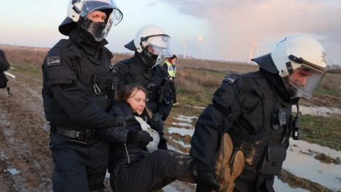 detienen a greta Thunberg