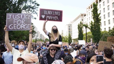 covid-19 protestas estados unidos.jpg