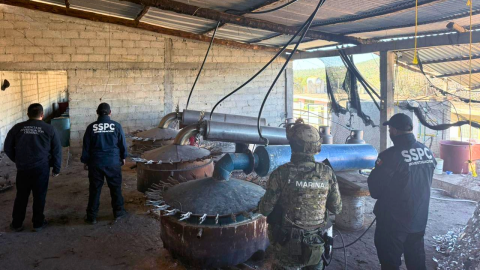 Clausuran laboratorios de metanfetamina