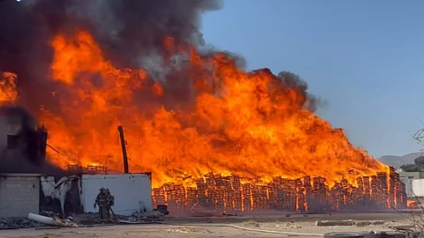 INCENDIO WATERFILL.jpg