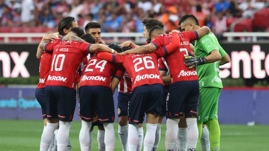 ¡Polémica! Chivas buscaría goleador argentino como refuerzo