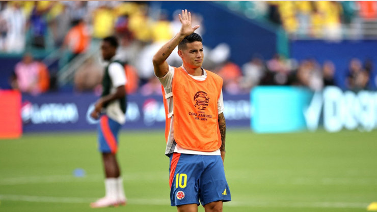 James Rodríguez, capitán de Colombia.png