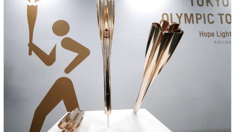 Presentan antorcha olímpica de los Juegos Olímpicos de Tokio 2020/ Foto: Especial
