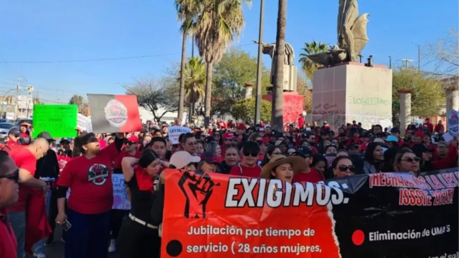 Cancún se une al paro nacional docente