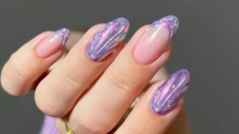 uñas sirena color lavanda