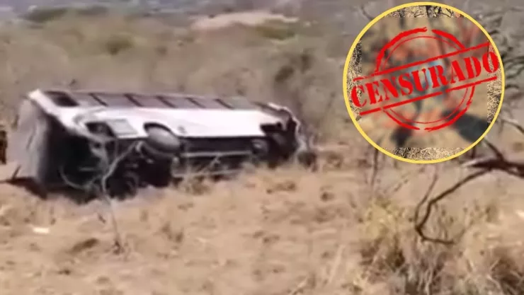 Muertos en volcadura de autobús