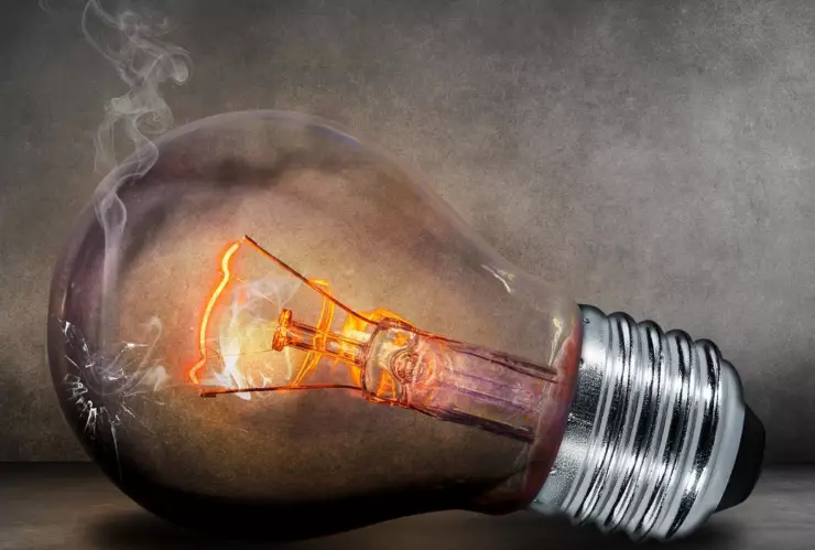 Advierten por un mega apagón en el suministro de luz