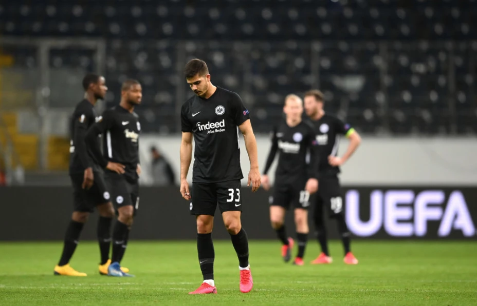 ¡Confirman caso de COVID-10 en el Eintracht Frankfurt!