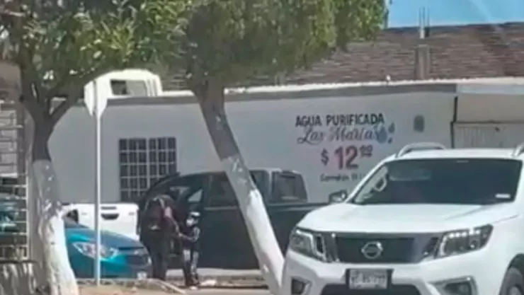 Niña intenta detener el secuestro de su padre en Sonora