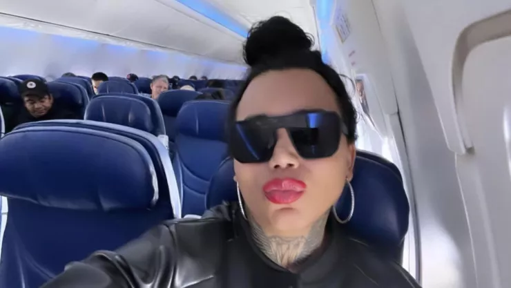 video de paola suarez cuando se lanza de balcón.jpg