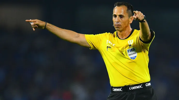 Chivas vs América: Confirman a Santander en el cuerpo arbitral para el Clásico Nacional