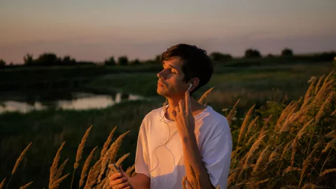 Los géneros de música que prefieren las personas inteligentes y por qué, según IA